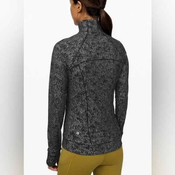 Lululemon Outrun The Elements Half Zip. Size 6. - Picture 2 of 9